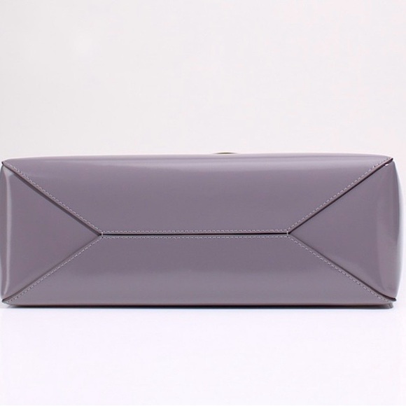 Tory Burch Emerson Patent Leather Tote In French Grey - Picture 3 of 3